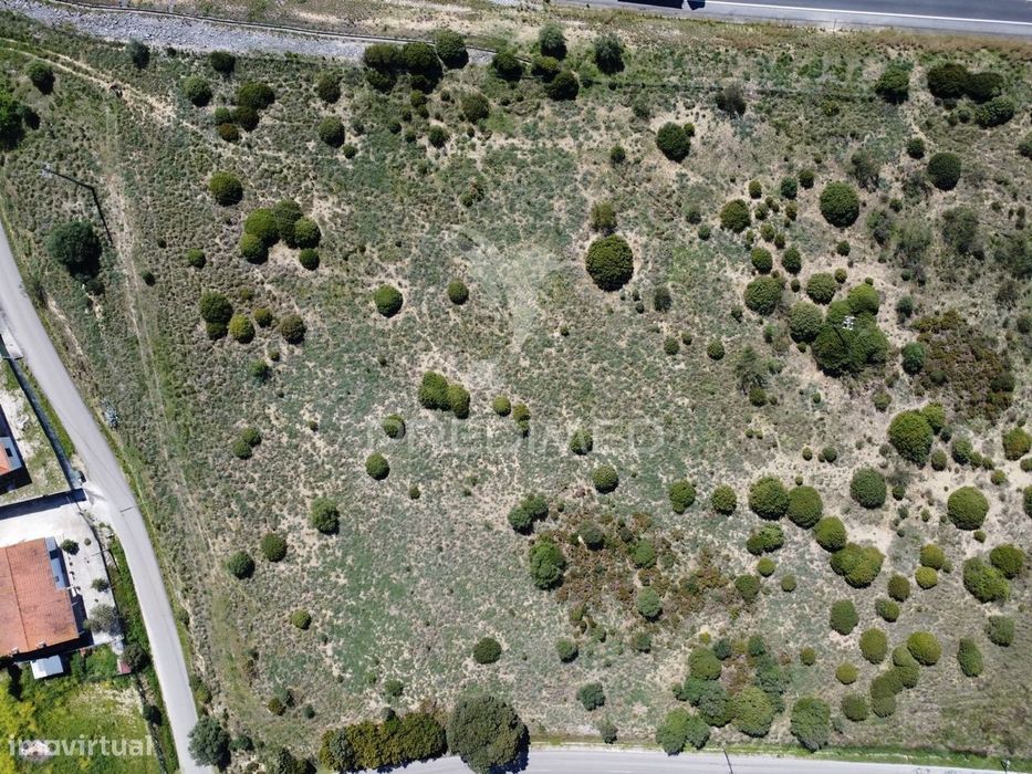 Terreno Empresarial 37.000 m² – A 1 Minuto da A1 e Junto à A23 | Op...
