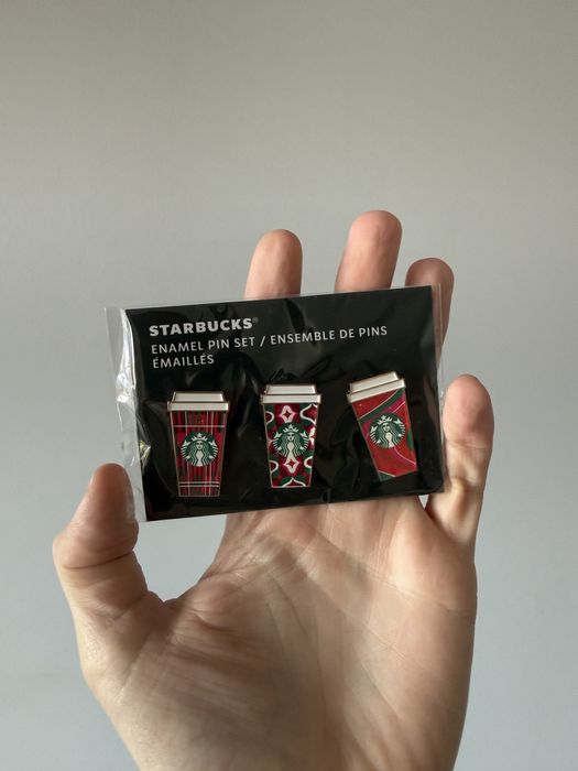 Piny Starbucks Holiday 2025