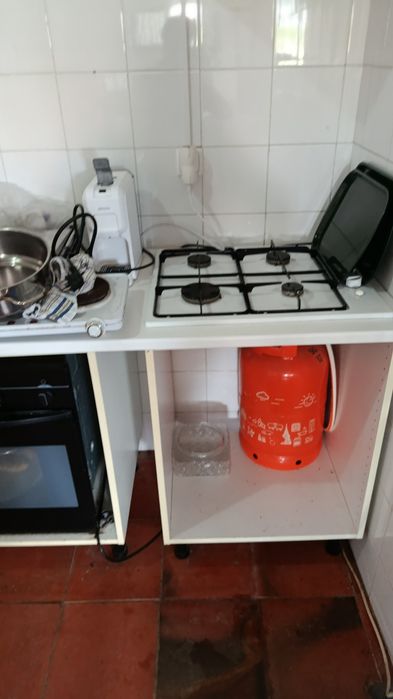 Conjunto de Placa gás, forno elétrico e móvel