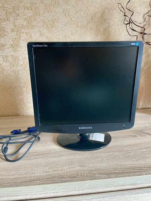 Мониторы компьтерные Samsung 932B 19’ , 732N 17’