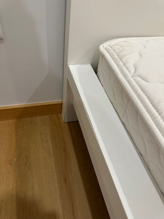 Cama MALM Ikea 140x200cm (com colchão)