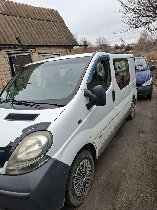 Грузопсажирский автомобиль Reno Traffic 1.9tdi 2005 дизель