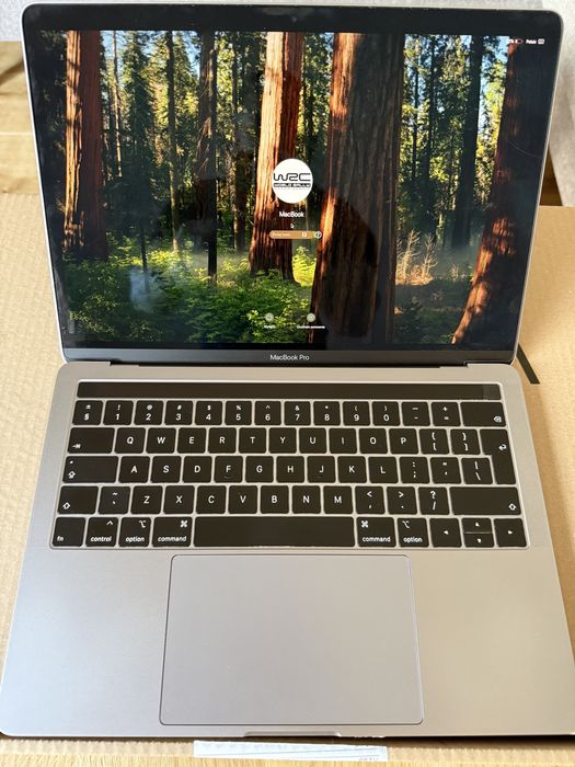 Macbook Pro, 13”, 16 GB, 2018 rok, bateria 77%,