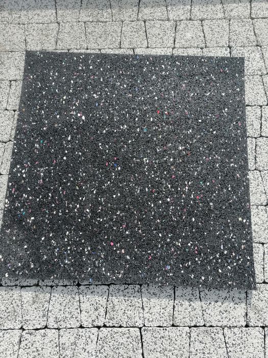 Mata antywibracyjna pod pralke