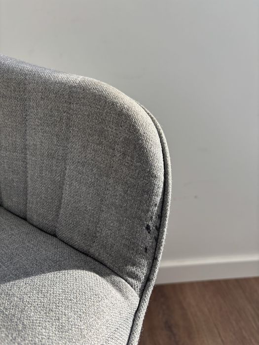 Cadeira cinza confortavel