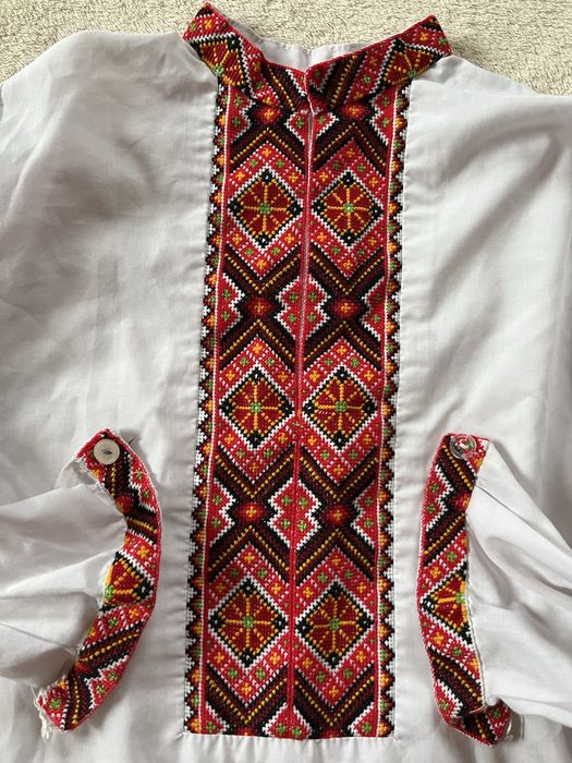 Дешево! Вишиванка. Ручна вишивка. Вишита сорочка. 6 р. . 122 см.