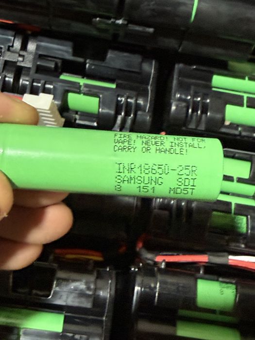 ВИСОКОТОКОВІ акумулятори 18650 фірми Samsung 25R..2500mah