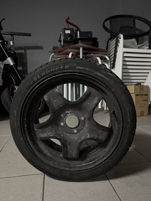 Pneu unico com jante