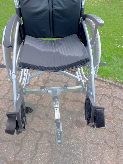 Przystawka elektryczna do wózka inwalidzkiego