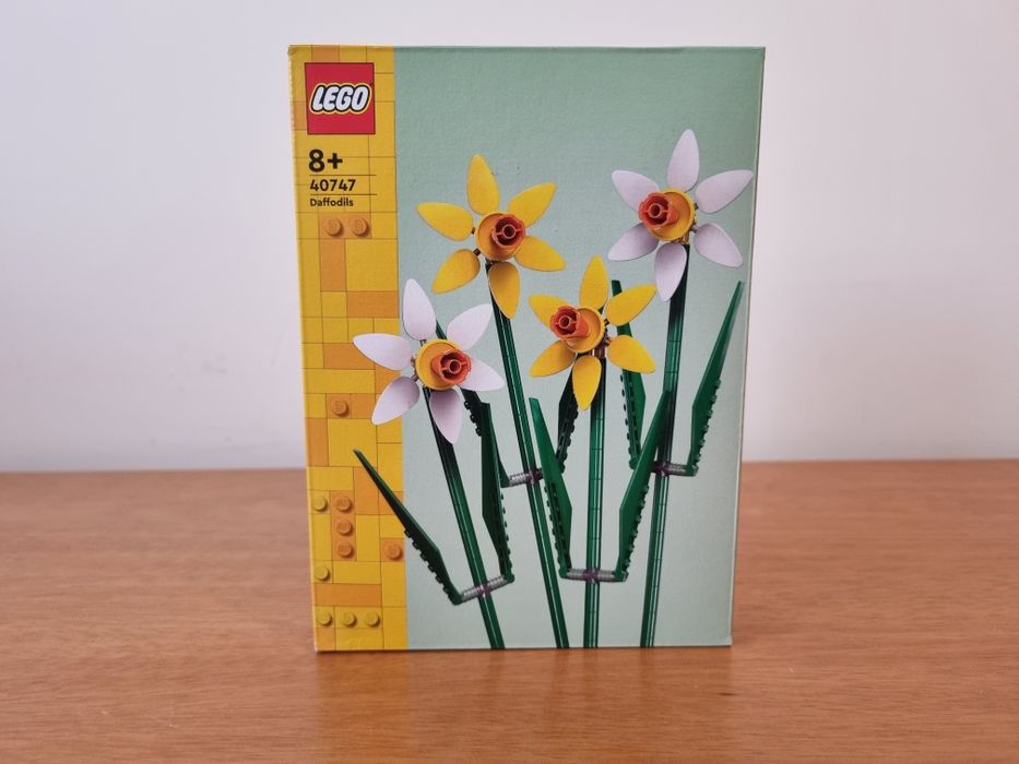 LEGO Botanical Collection 40747 - Narcisos