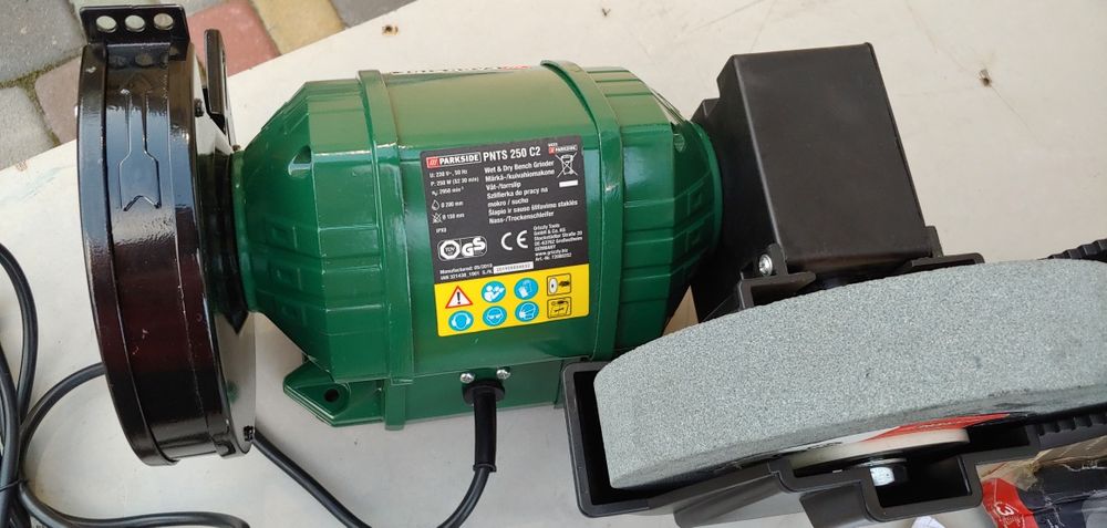 Точильный мокрый станок сГерман Parkside PNTS 250/нождак/точило/наждак
