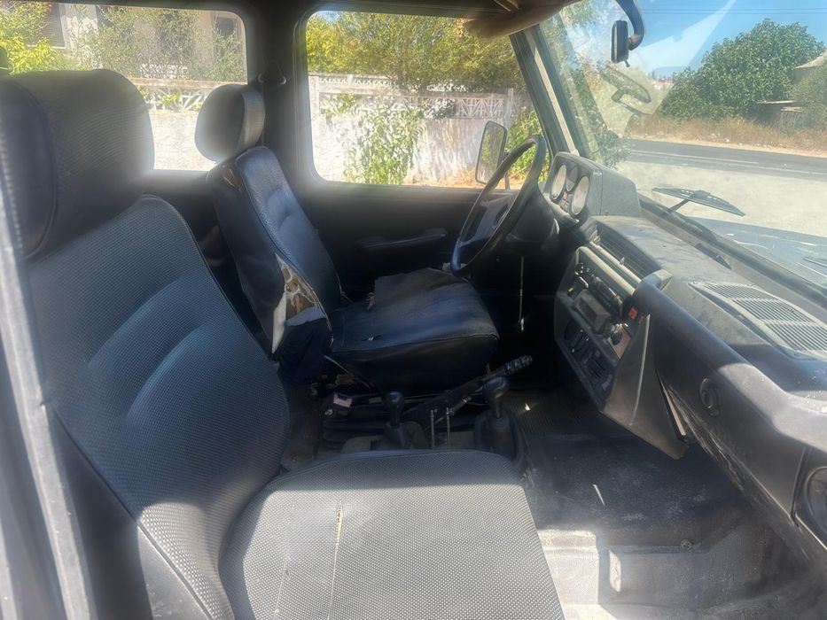 Mercedes  G 300 D