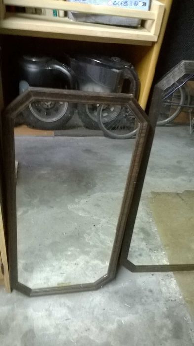 Lustro kryształowe w drewnianej ramie