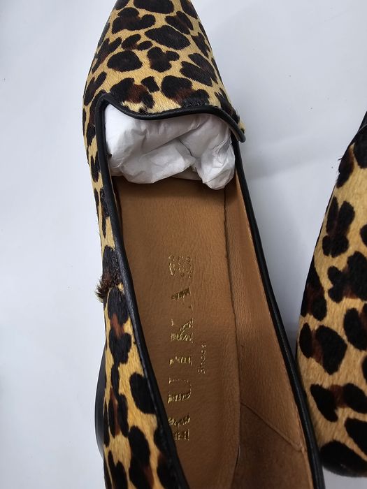 Sapatos Ruika pêlo Leopardo novos