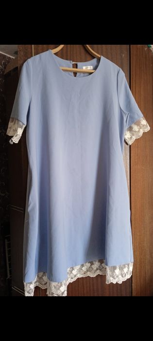 Продам святкові сукні