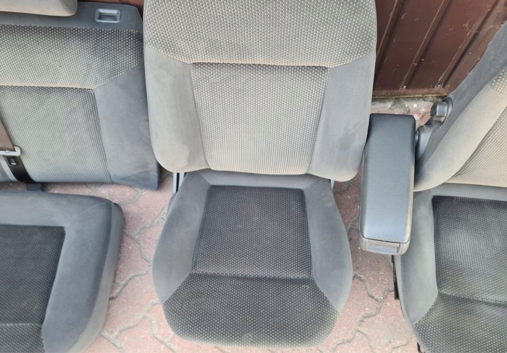 Fotele WELUROWE, PODŁOKIETNIK Opel astra H hatbach