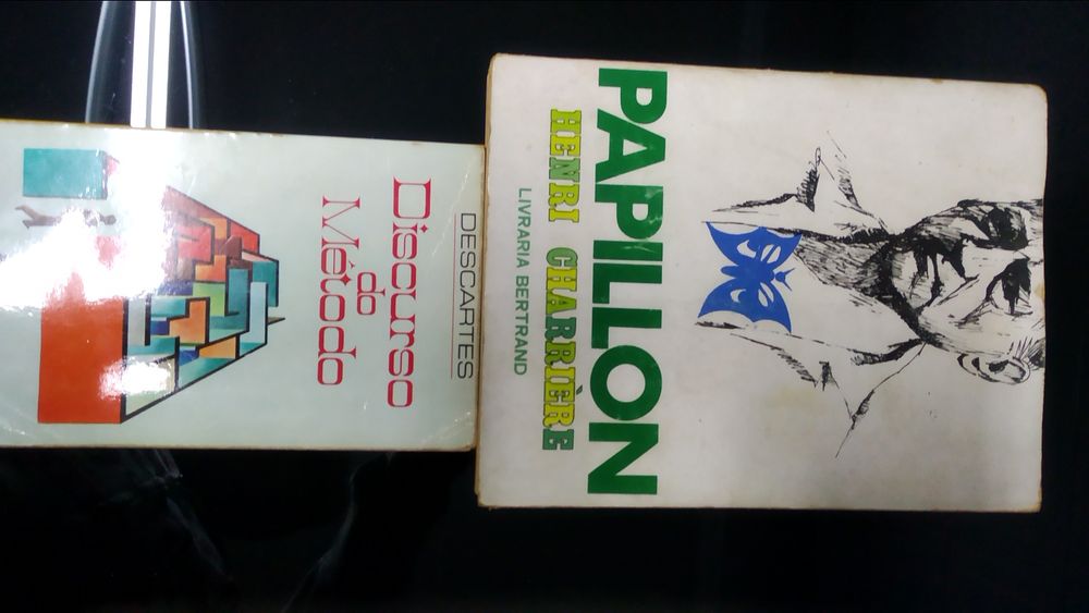 Livros diversos antigos