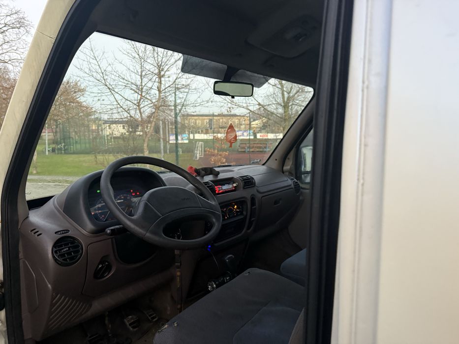 Auto Laweta *Opel Mocano *Najazd 4.7 *Ladownosc 1500 *Pomoc drogowa