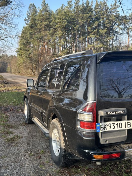 Mitsubishi Pajaro Wagon