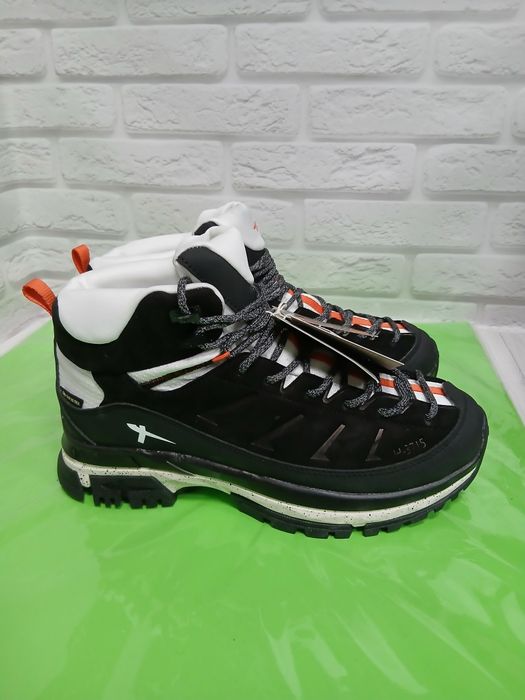 Кросівки жіночі зимові на хутрі Tamaris Gore-tex водонепроникні,  Ориг