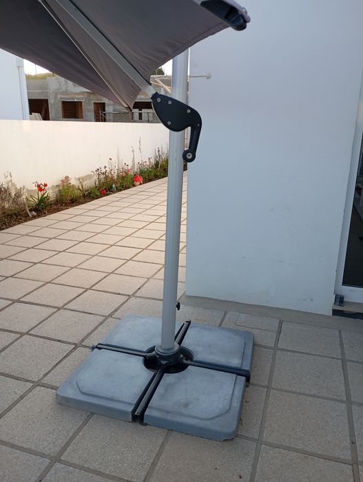 Chapéu de sol com iluminação