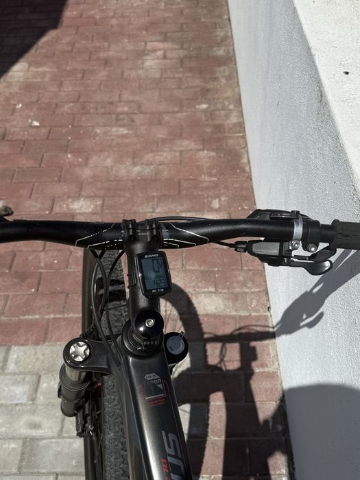 Carbon Frame Bicycle + Helmet + Odometer64284914158082121