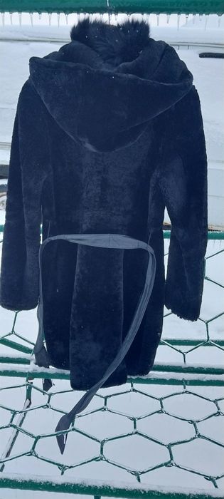 Шуба з хутра мутона