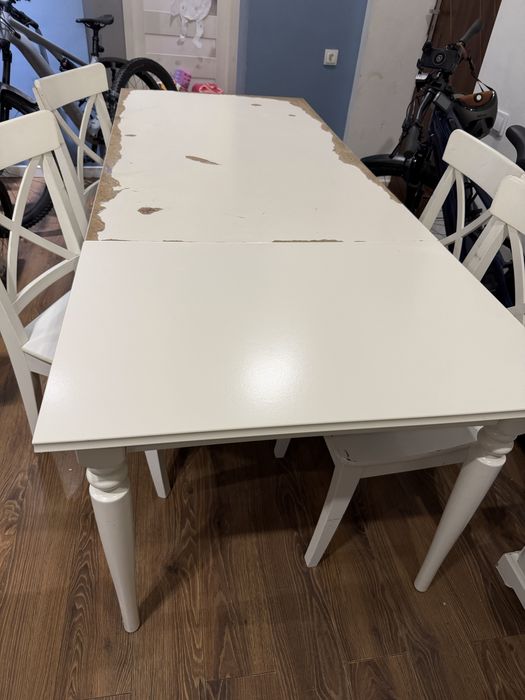 Stół Ikea z krzesłami