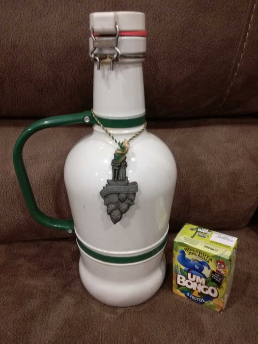 Garrafa Cerveja Vazia "Cerâmica? Vidro Rev.?-2L-Altura 35cm