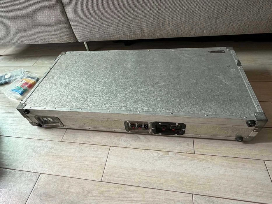 Pancerny Pedalboard Barczak Case 102x49x15 cm | Zasilanie, Jack, LED
