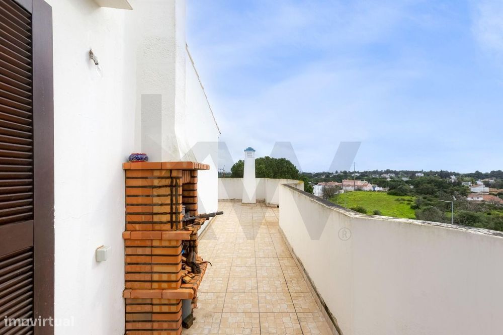 T2 no Último Piso com Terraço de 28.5m2 e Vistas Deslumbrantes em Porc