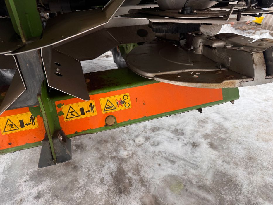 Продам розкидач мінеральних добрив Amazone 4200 ZA-TS Profis Hydro