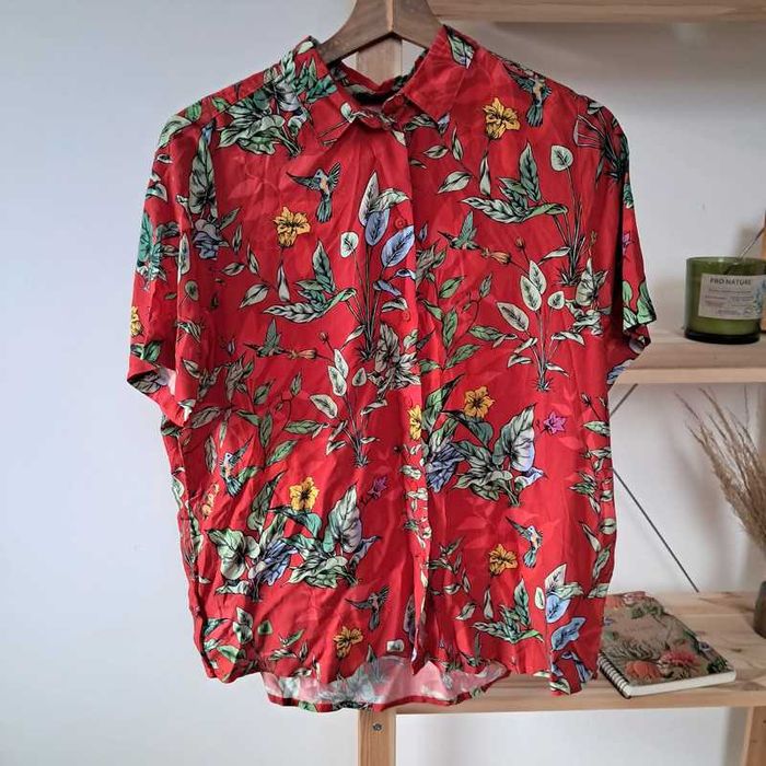 Nowa damska czerwona bluzka 100% wiskoza kwiaty ptaki Medicine 36 S