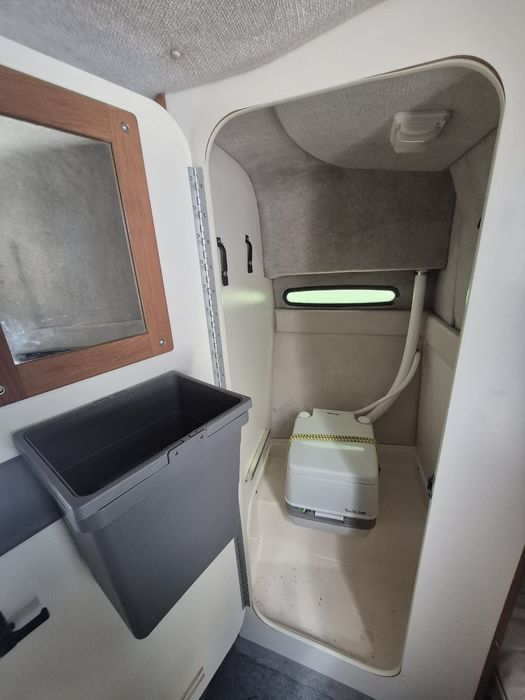 Sea Ray 230 Sundancer jacht motorowy łódź Okazyjna cena