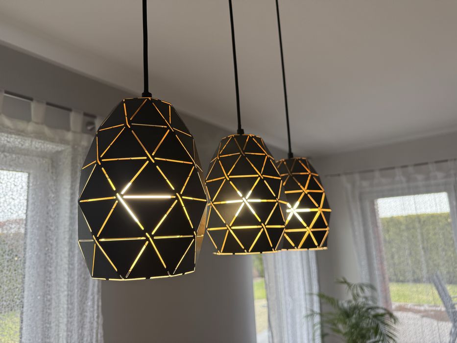 Czarna lampa wisząca stan idealny !!!
