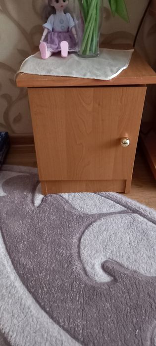 Тумбочки прикроватные