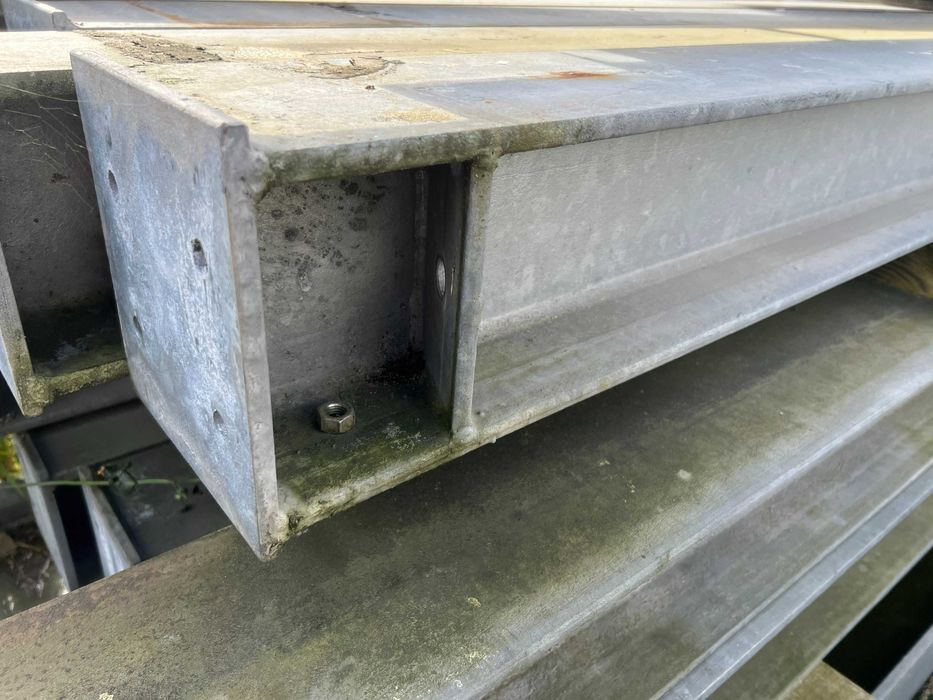 Dwuteownik HEM 450 (10.5m) HEM 185 (5,3m) OCYNKOWANY