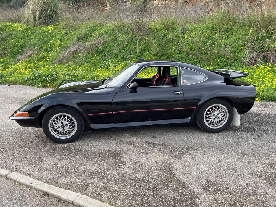 Opel GT 1900 transformado