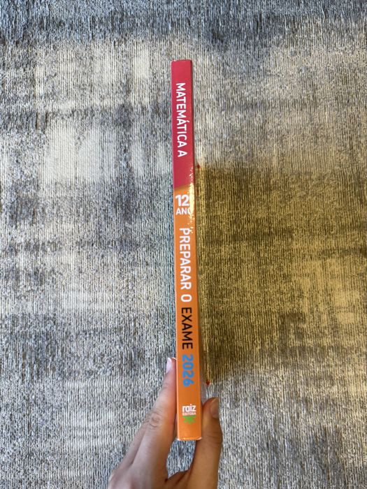 Livro de preparaçao para o exame nacional de Matemática A