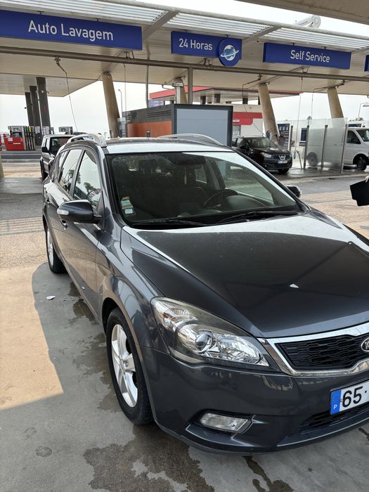 Vendo Kia Ceed 1.4 Gasolina 144mil Km Usado — photo 3