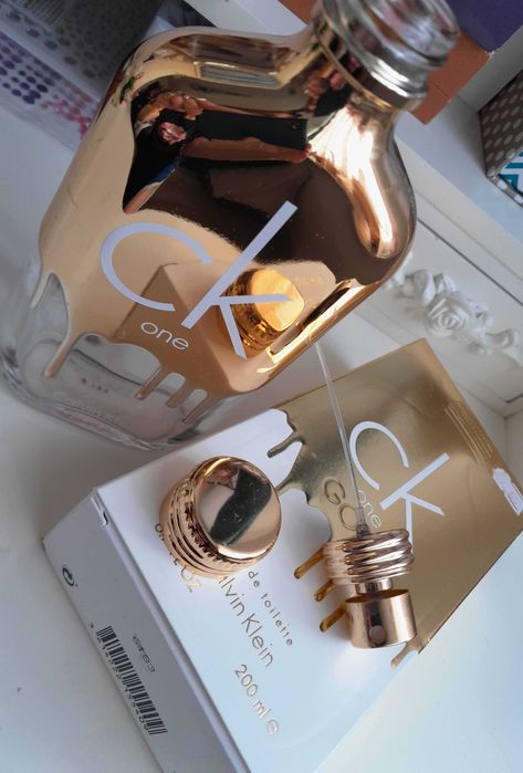 flakonik Calvin Klein CK One Gold 200 ml