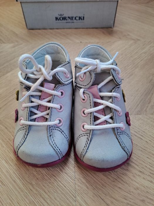 Buty rozm 17 dla dziewczynki kronecki