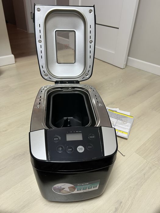 Хлібопічка Gorenje BM1210BK