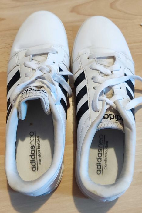 Sneakery Adidas neo label Chill r. 38