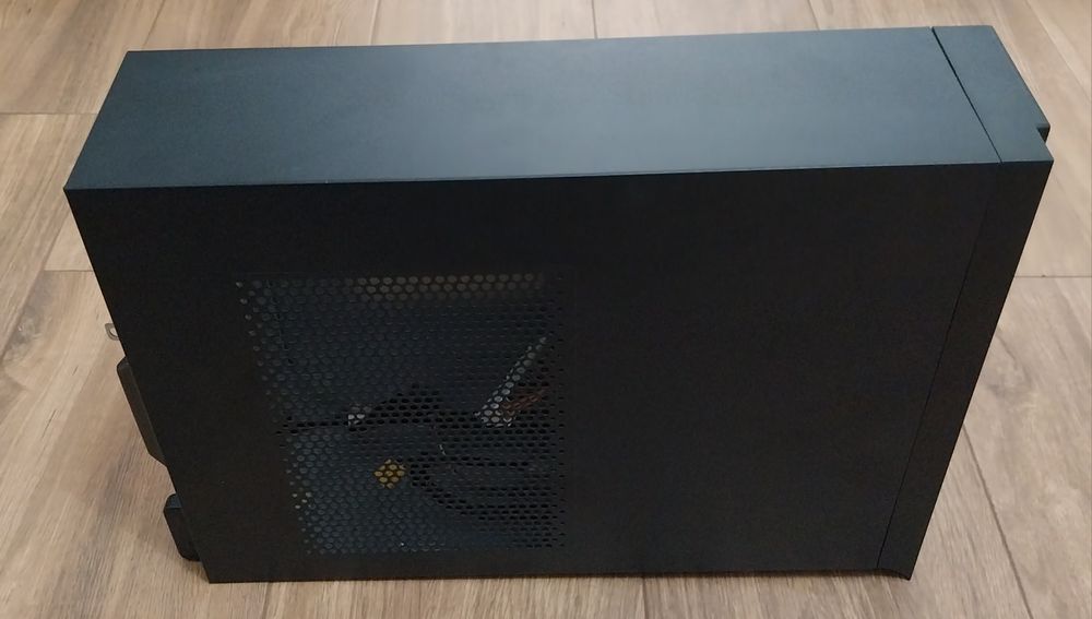 Caixa SFF para ITX e micro ATX com fonte 220Watts64284471890179122