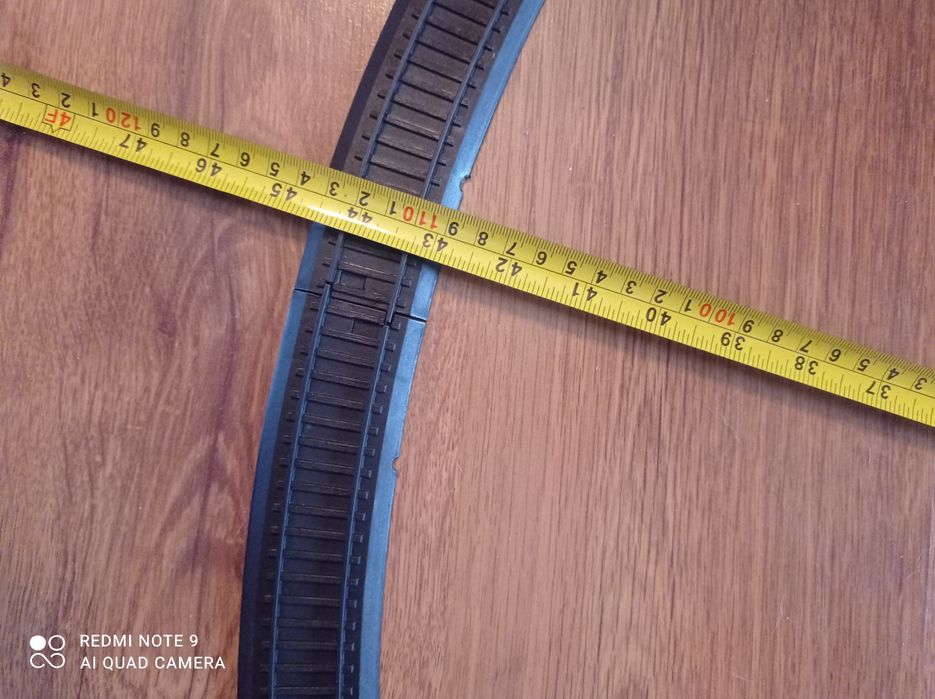 Pociąg elektryczny tory