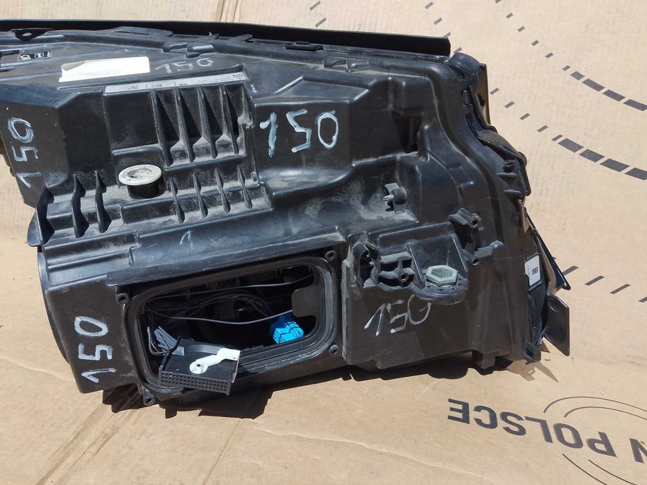 Mercedes-Benz EQC 2021 Przód strona lewa Lampa  przednia