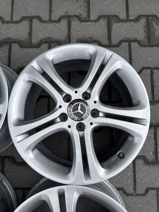 Felgi aluminiowe 17 cali 5x112 et 52.5 7,5J Mercedes Klasa A