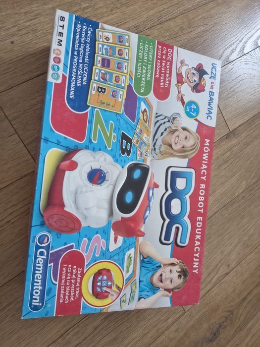 Mówiący robot edukacyjny DOC