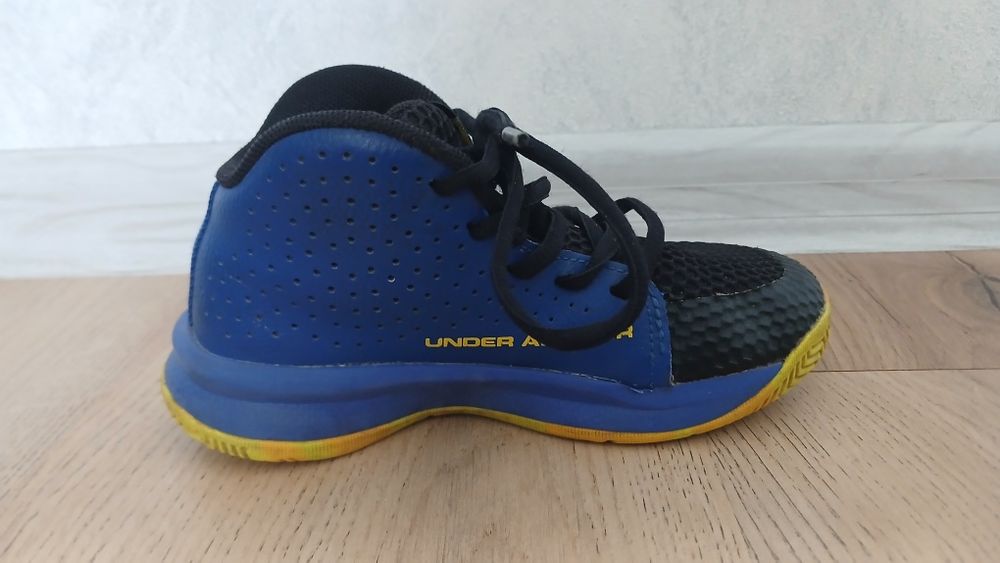 Модель Under Armour Jet